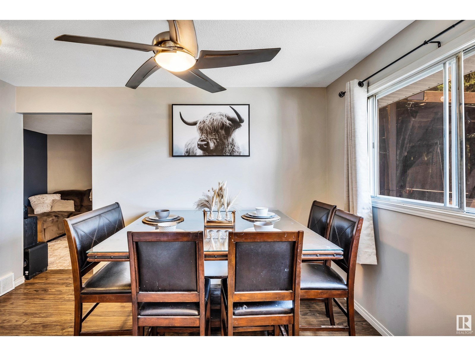 Single Family House for Sale in A Burnham AV St. Albert 