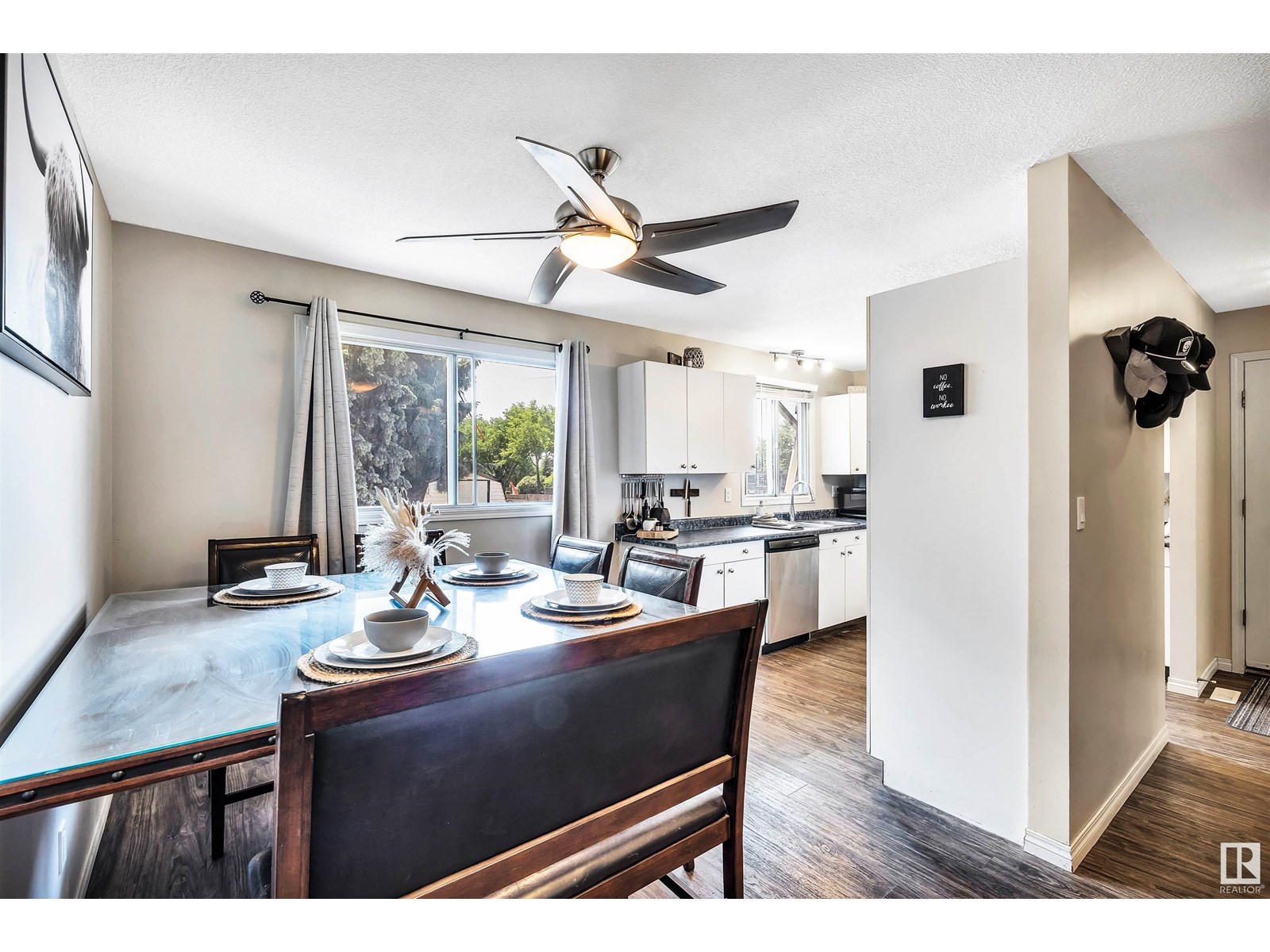 Single Family House for Sale in A Burnham AV St. Albert 