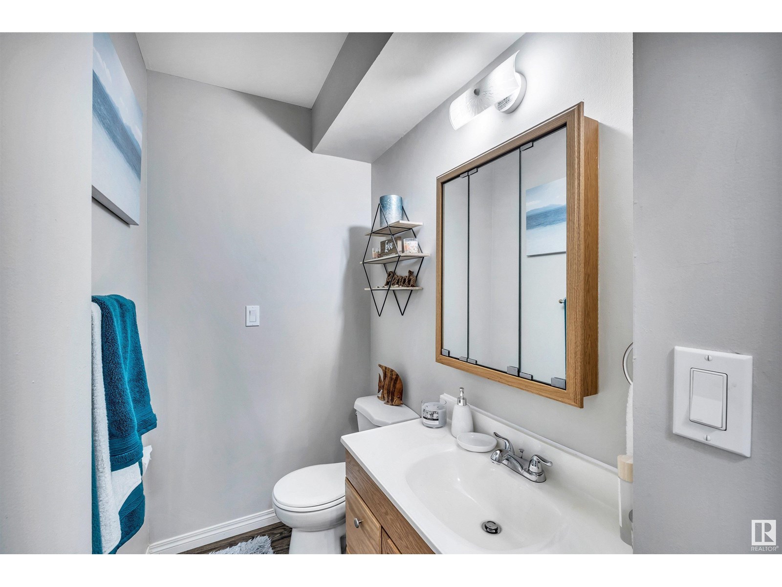 Single Family House for Sale in A Burnham AV St. Albert 
