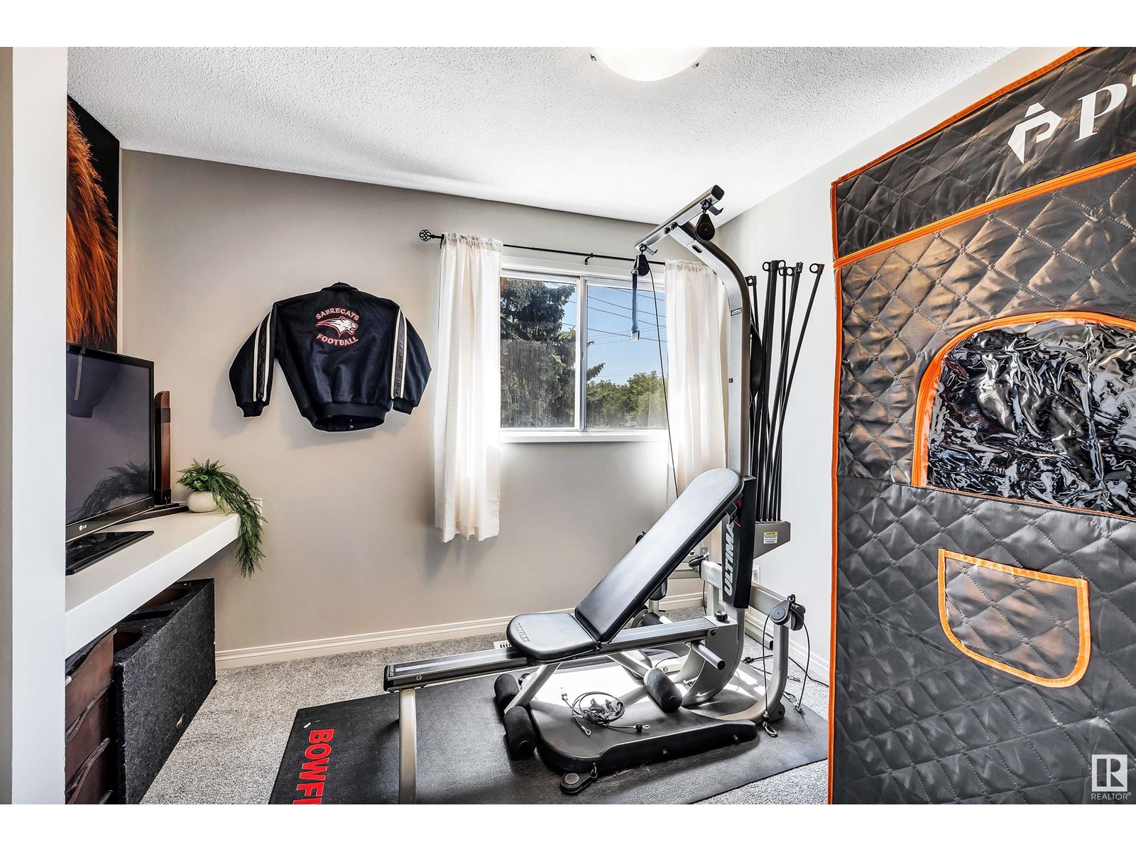 Single Family House for Sale in A Burnham AV St. Albert 