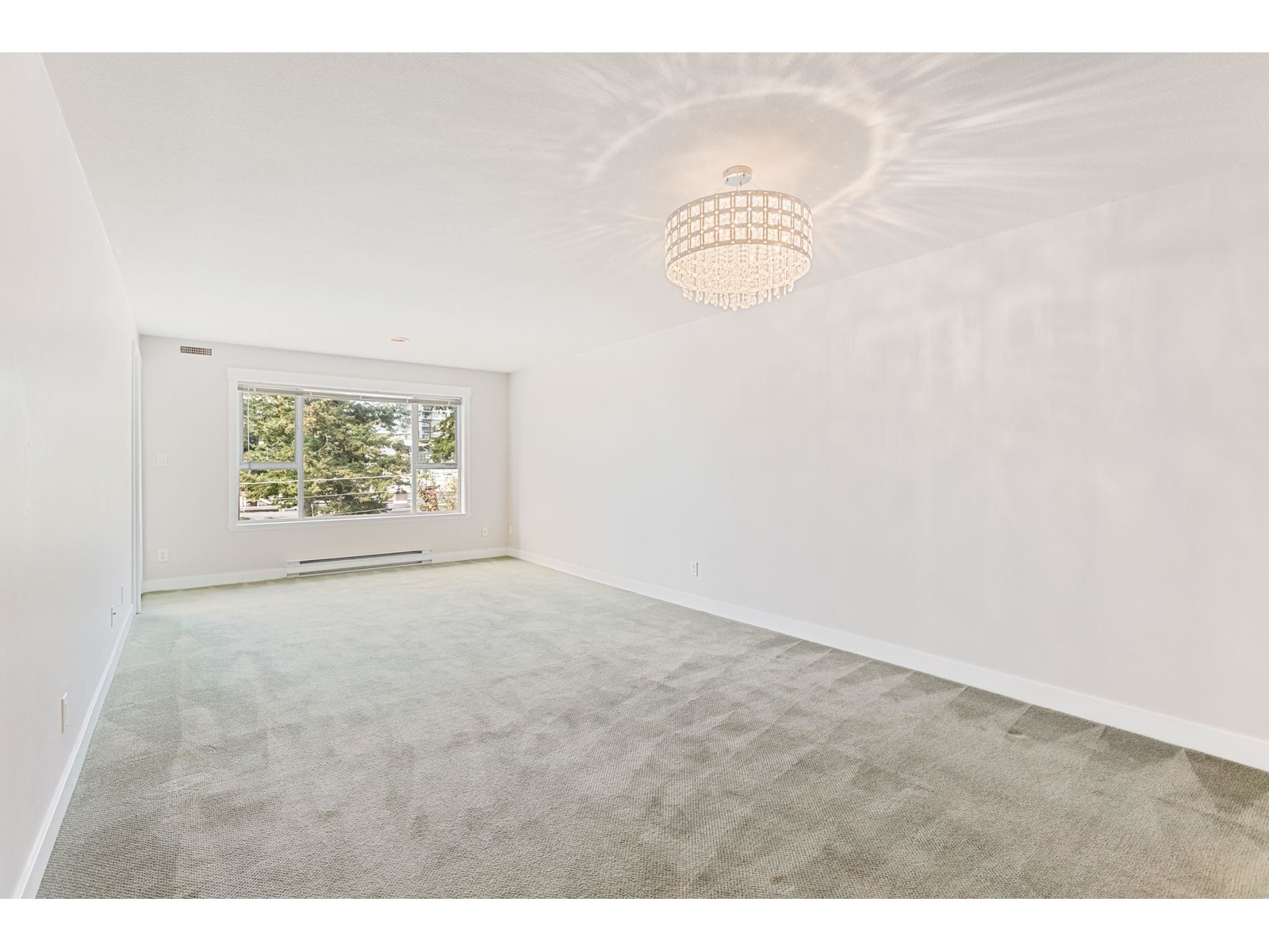 301 1378 GEORGE STREET, White Rock