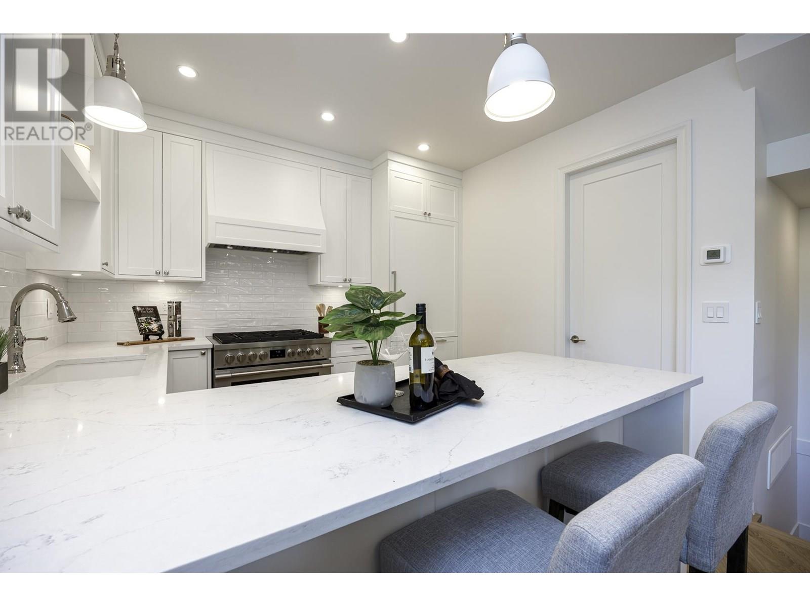 259 E 23RD STREET, North Vancouver real estate listing R3005790