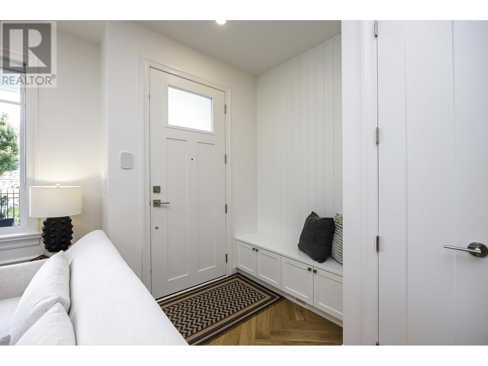 259 E 23RD STREET, North Vancouver real estate listing R3005790