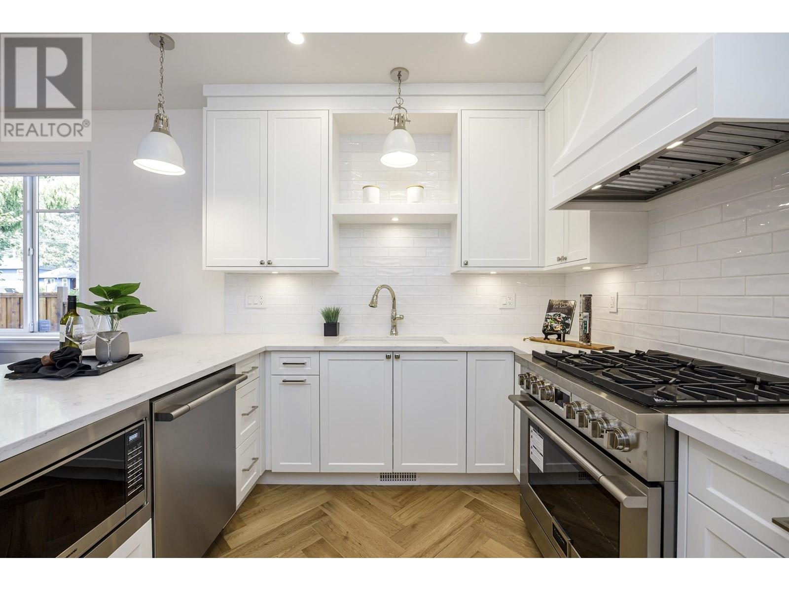 259 E 23RD STREET, North Vancouver real estate listing R3005790