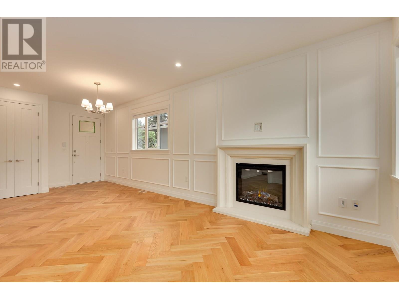 259 E 23RD STREET, North Vancouver real estate listing R3005790