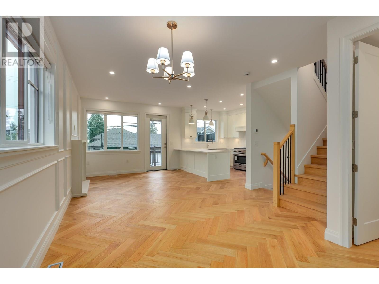 259 E 23RD STREET, North Vancouver real estate listing R3005790