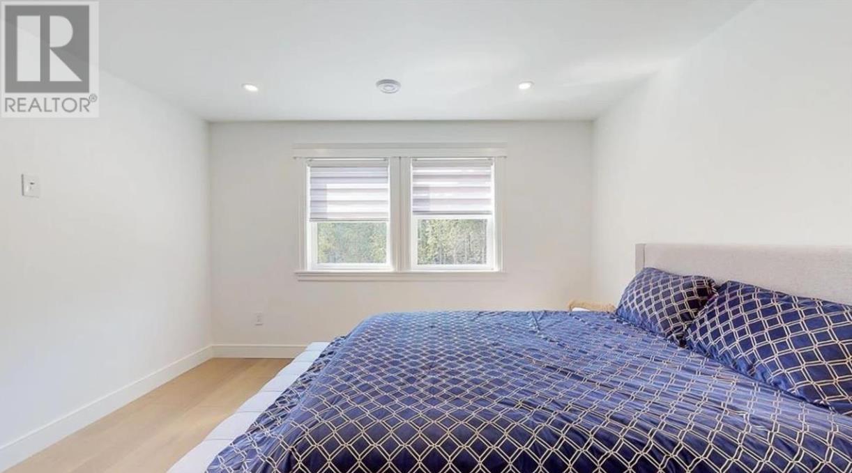 1102 LARGO ROAD, Roberts Creek