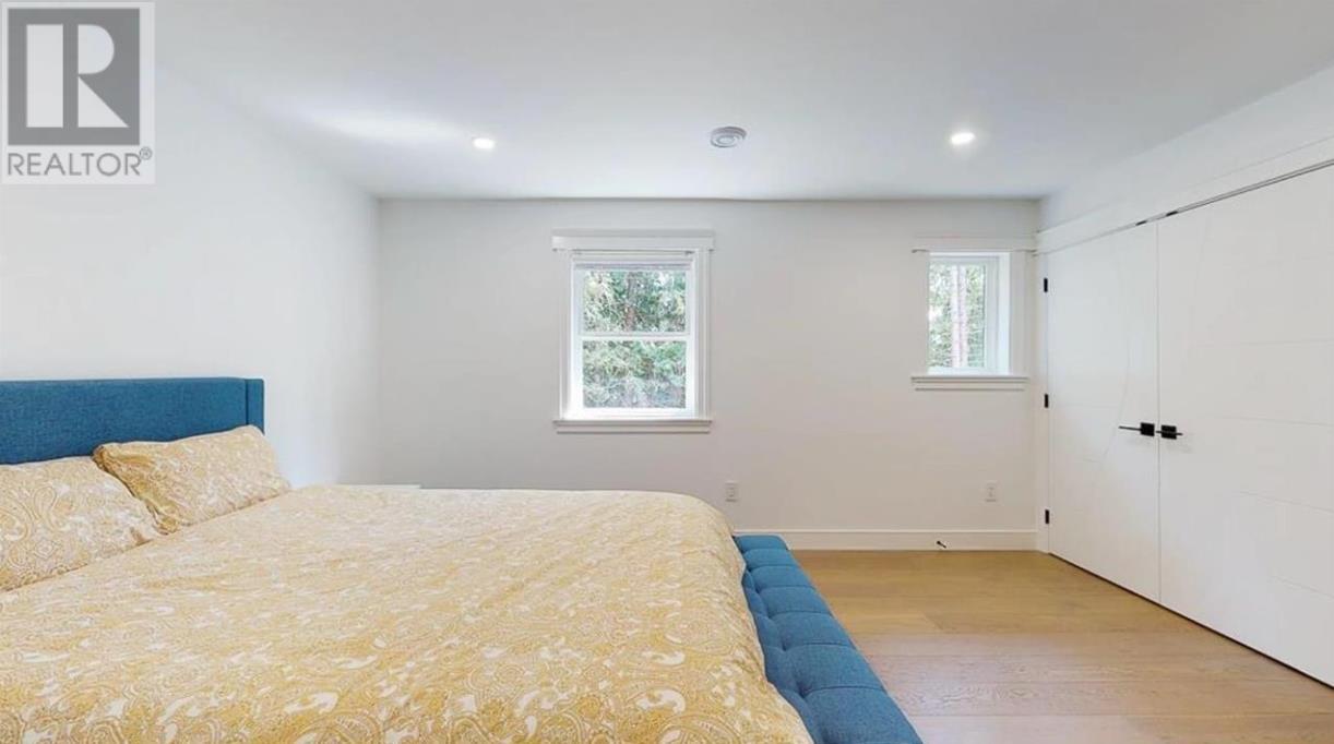 1102 LARGO ROAD, Roberts Creek