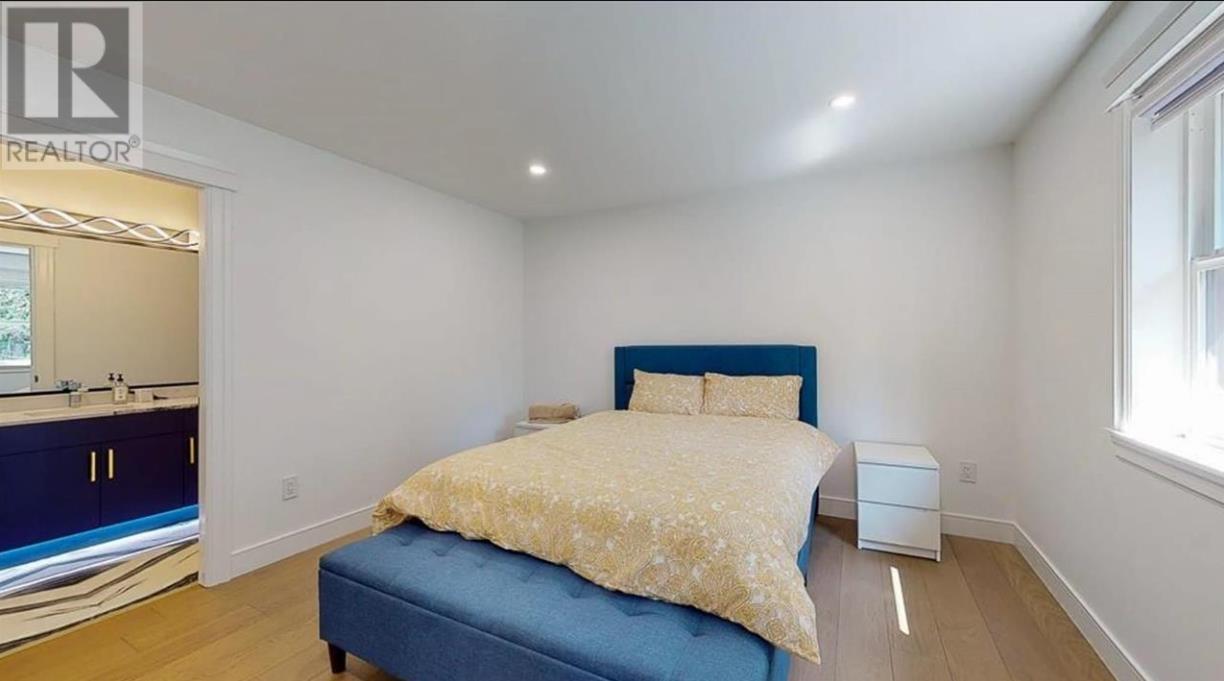 1102 LARGO ROAD, Roberts Creek