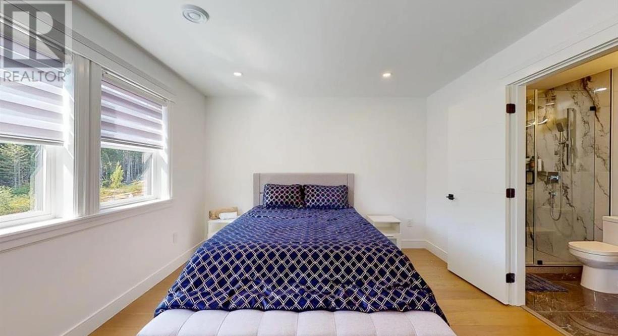 1102 LARGO ROAD, Roberts Creek