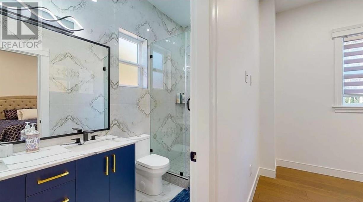 1102 LARGO ROAD, Roberts Creek