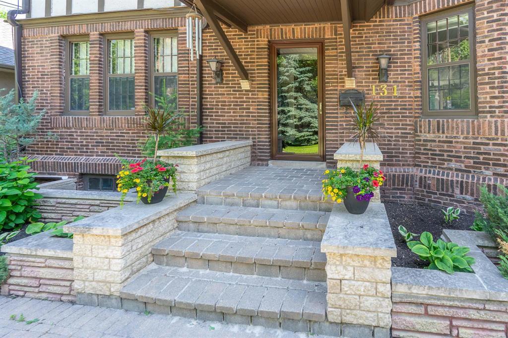 Photo 5 of 131 West Gate, Winnipeg MB