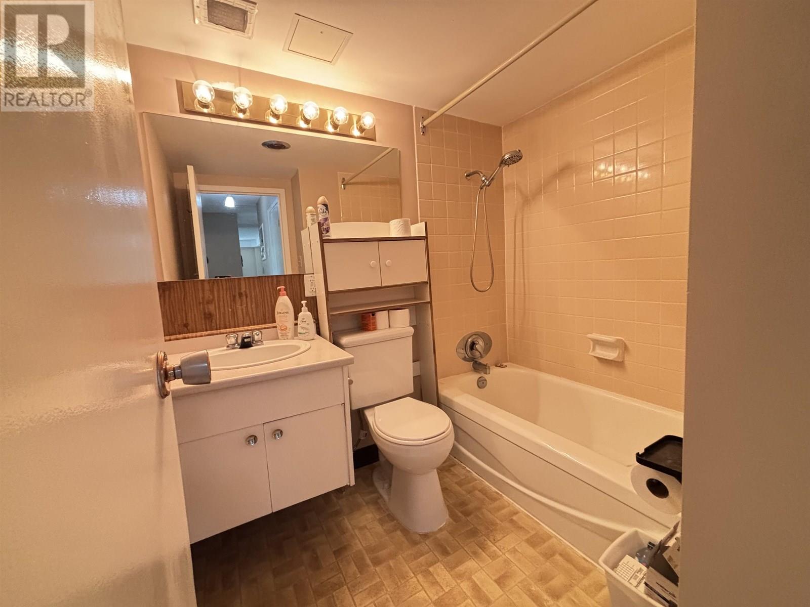 Photo 8 of 308 1501 Queensway, Prince George BC
