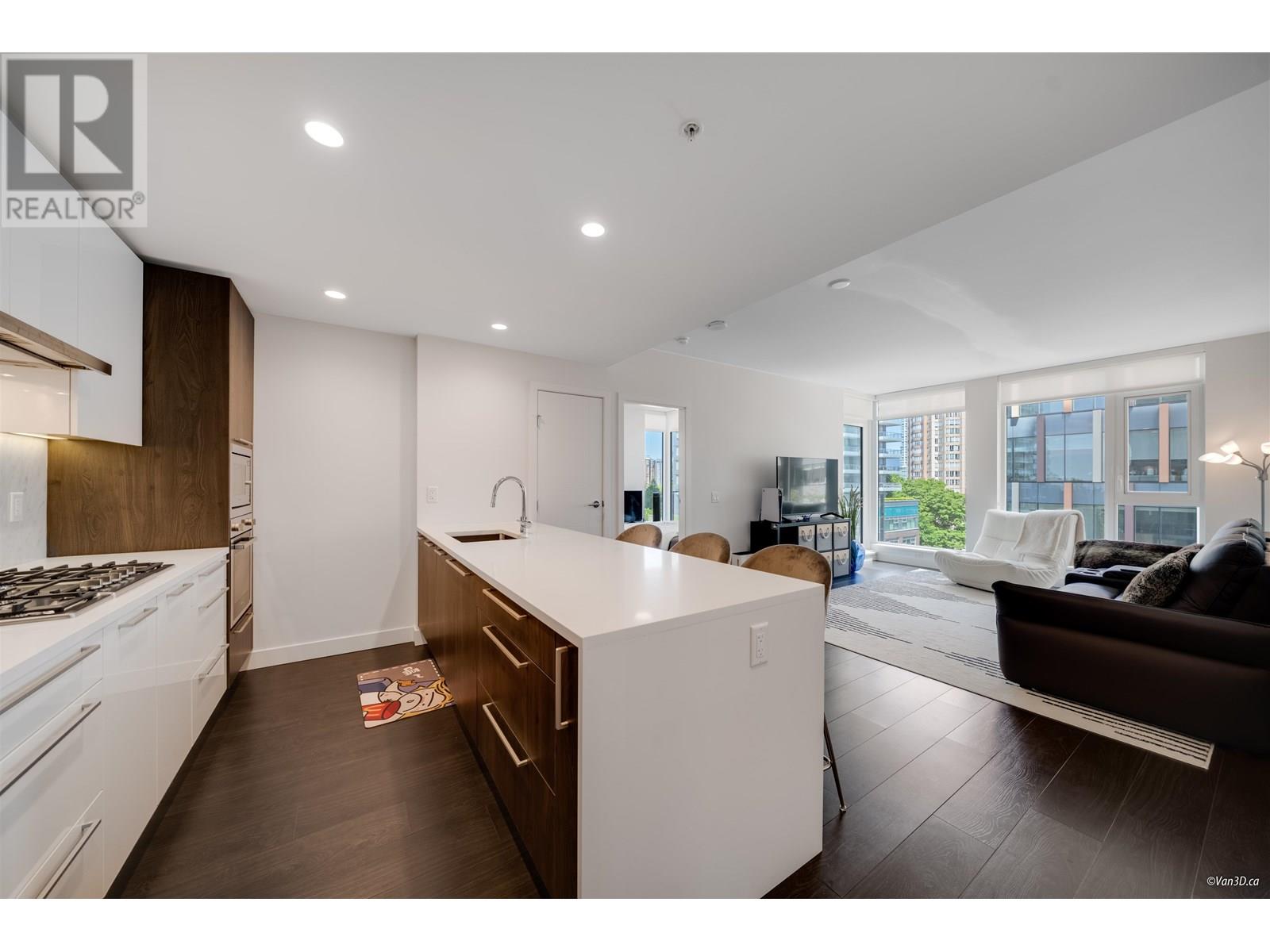 Photo 25 of 606 6398 Silver Avenue, Burnaby BC