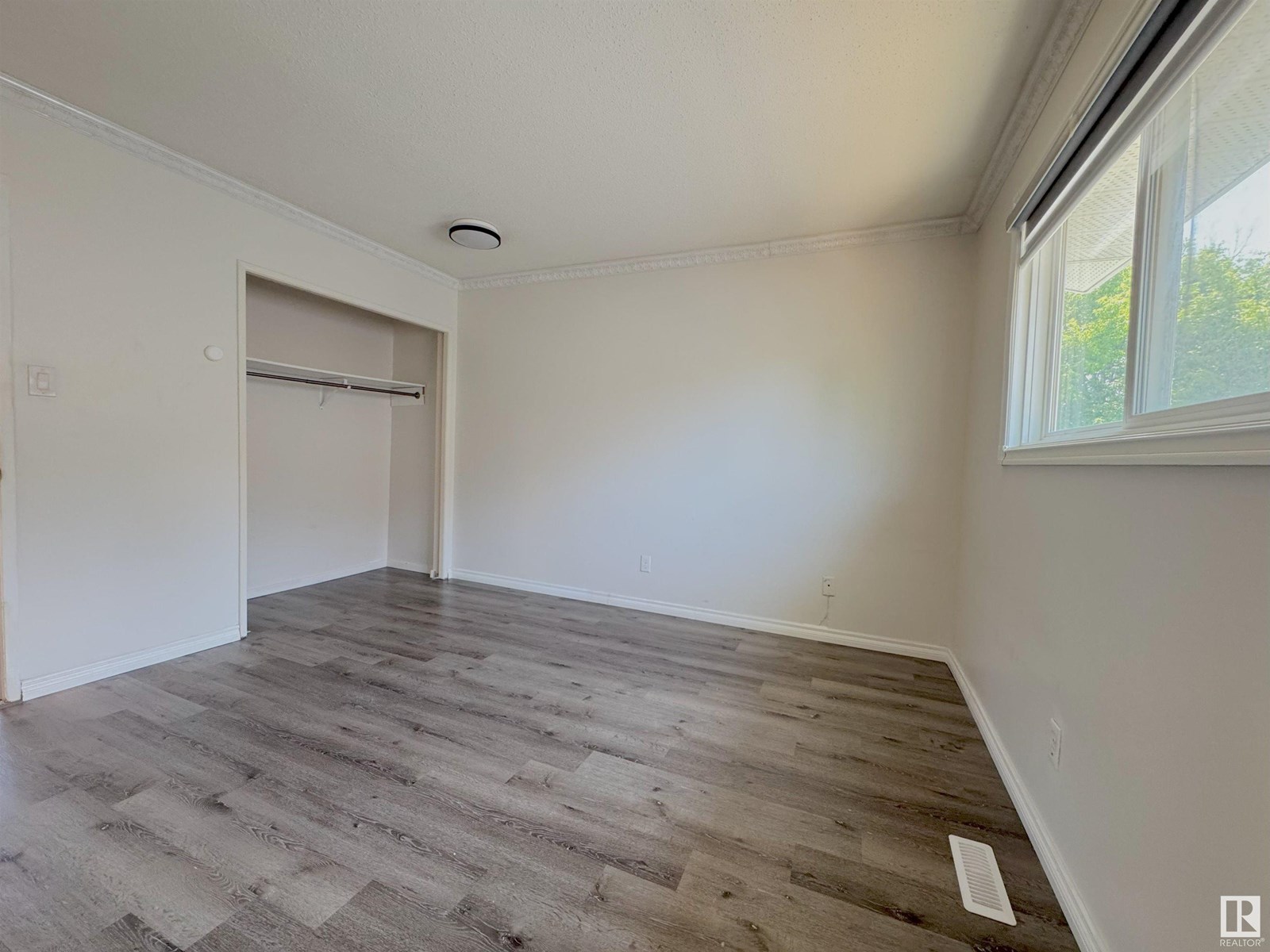 Photo 14 of 7336 21 Av Nw Nw, Edmonton AB