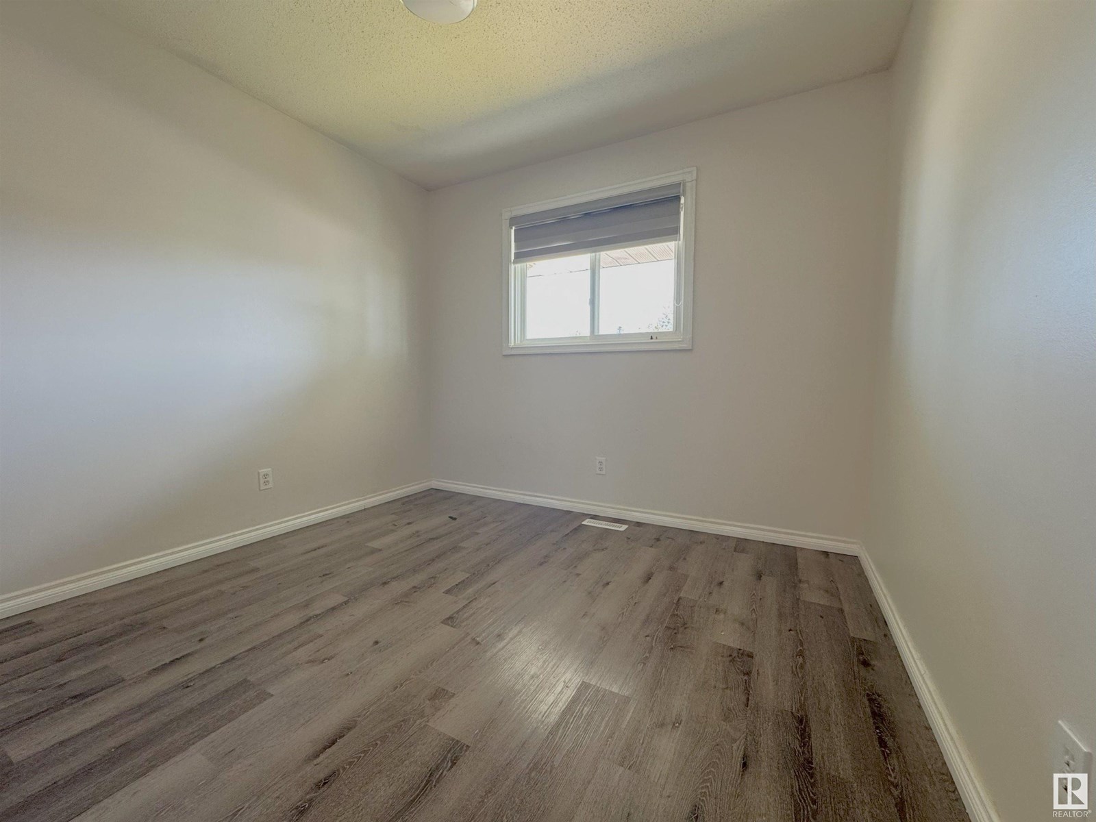 Photo 16 of 7336 21 Av Nw Nw, Edmonton AB