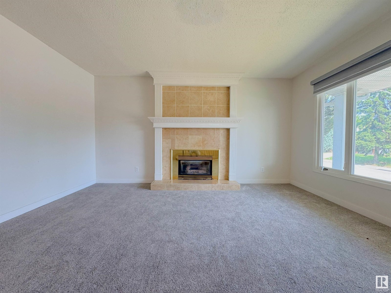 Photo 6 of 7336 21 Av Nw Nw, Edmonton AB