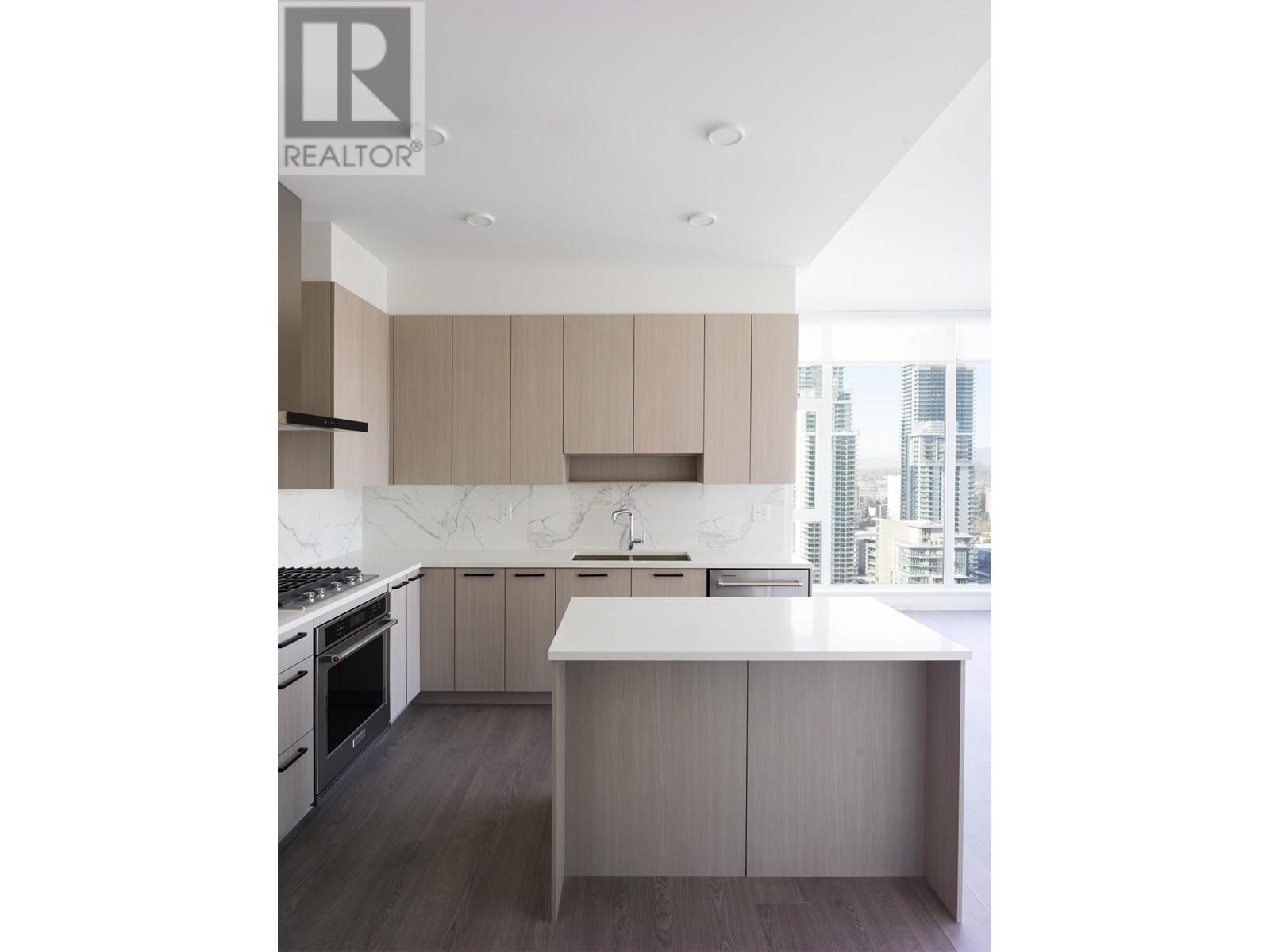 Photo 3 of 2508 555 Sydney Avenue, Coquitlam BC
