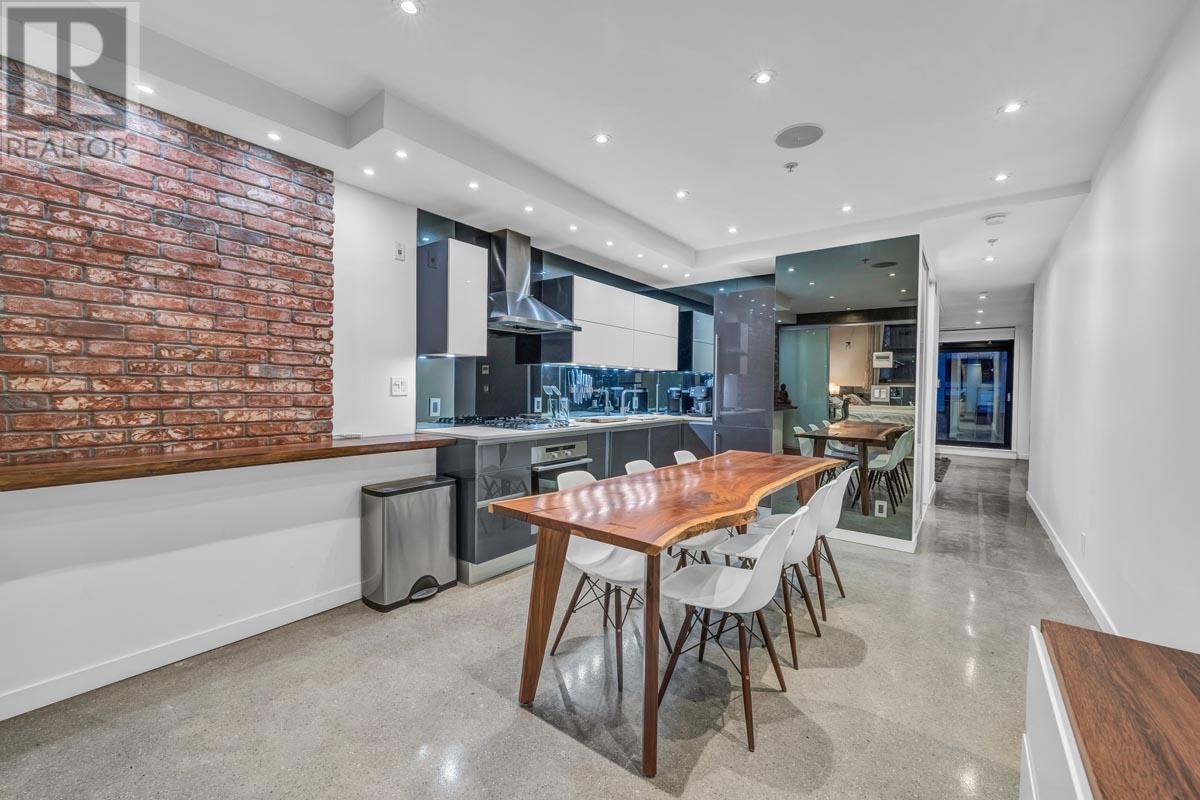 Photo 10 of 305 12 Water Street, Vancouver BC