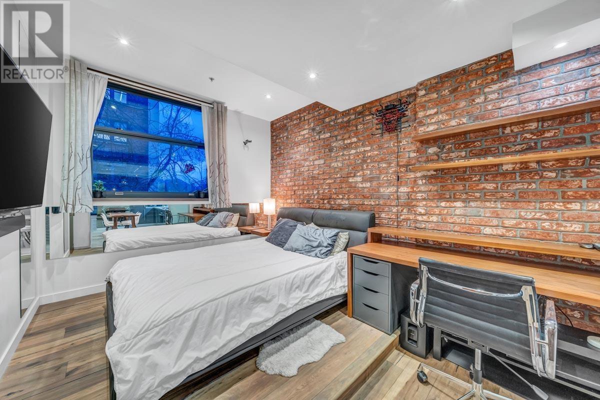 Photo 12 of 305 12 Water Street, Vancouver BC