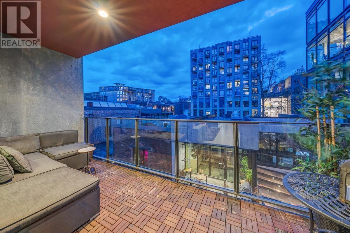 Photo 14 of 305 12 Water Street, Vancouver BC