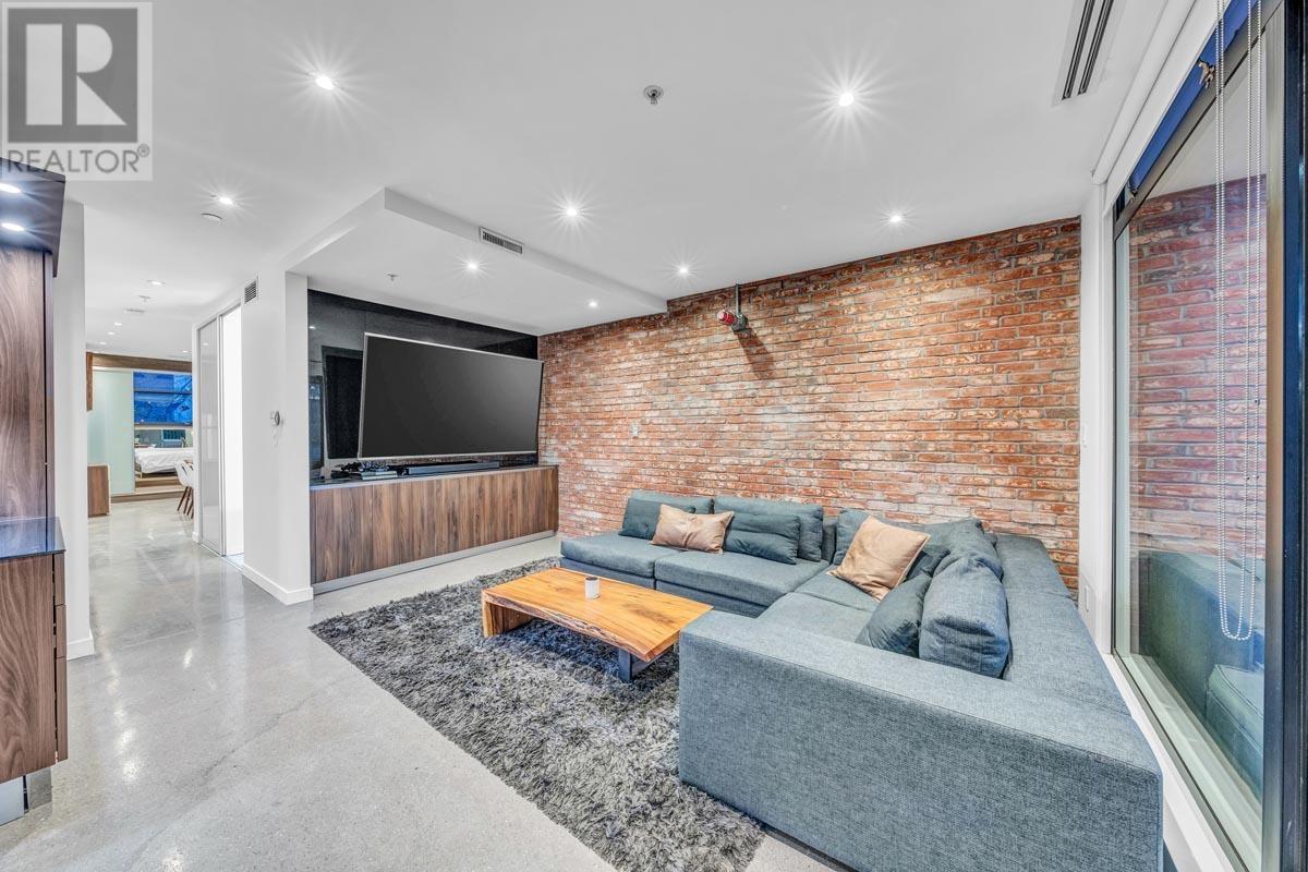 Photo 4 of 305 12 Water Street, Vancouver BC