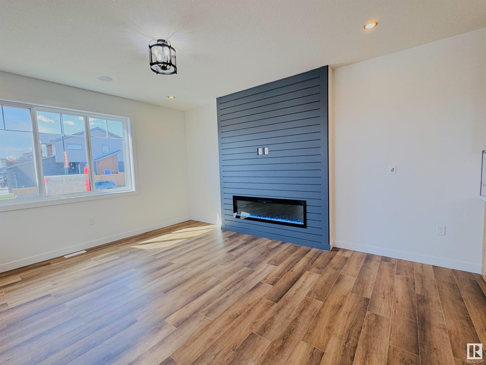 Photo 15 of 741 Mattson Dr Sw, Edmonton AB