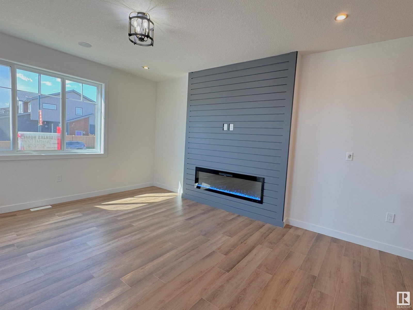 Photo 17 of 741 Mattson Dr Sw, Edmonton AB