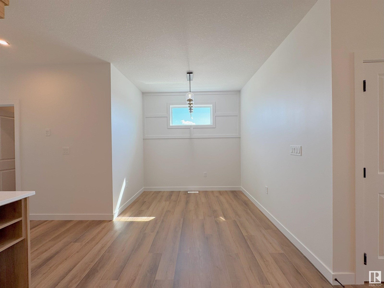 Photo 19 of 741 Mattson Dr Sw, Edmonton AB