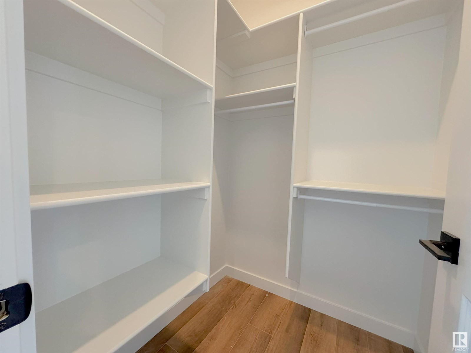 Photo 21 of 741 Mattson Dr Sw, Edmonton AB