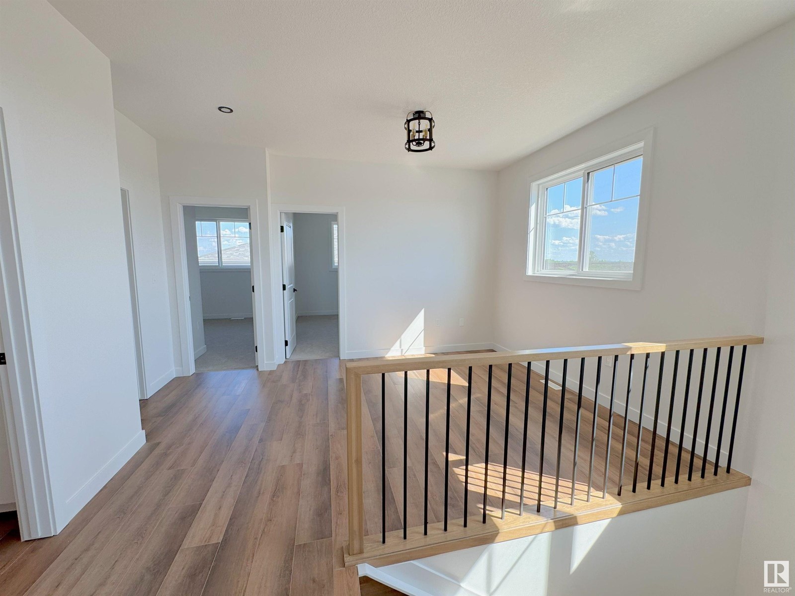 Photo 23 of 741 Mattson Dr Sw, Edmonton AB