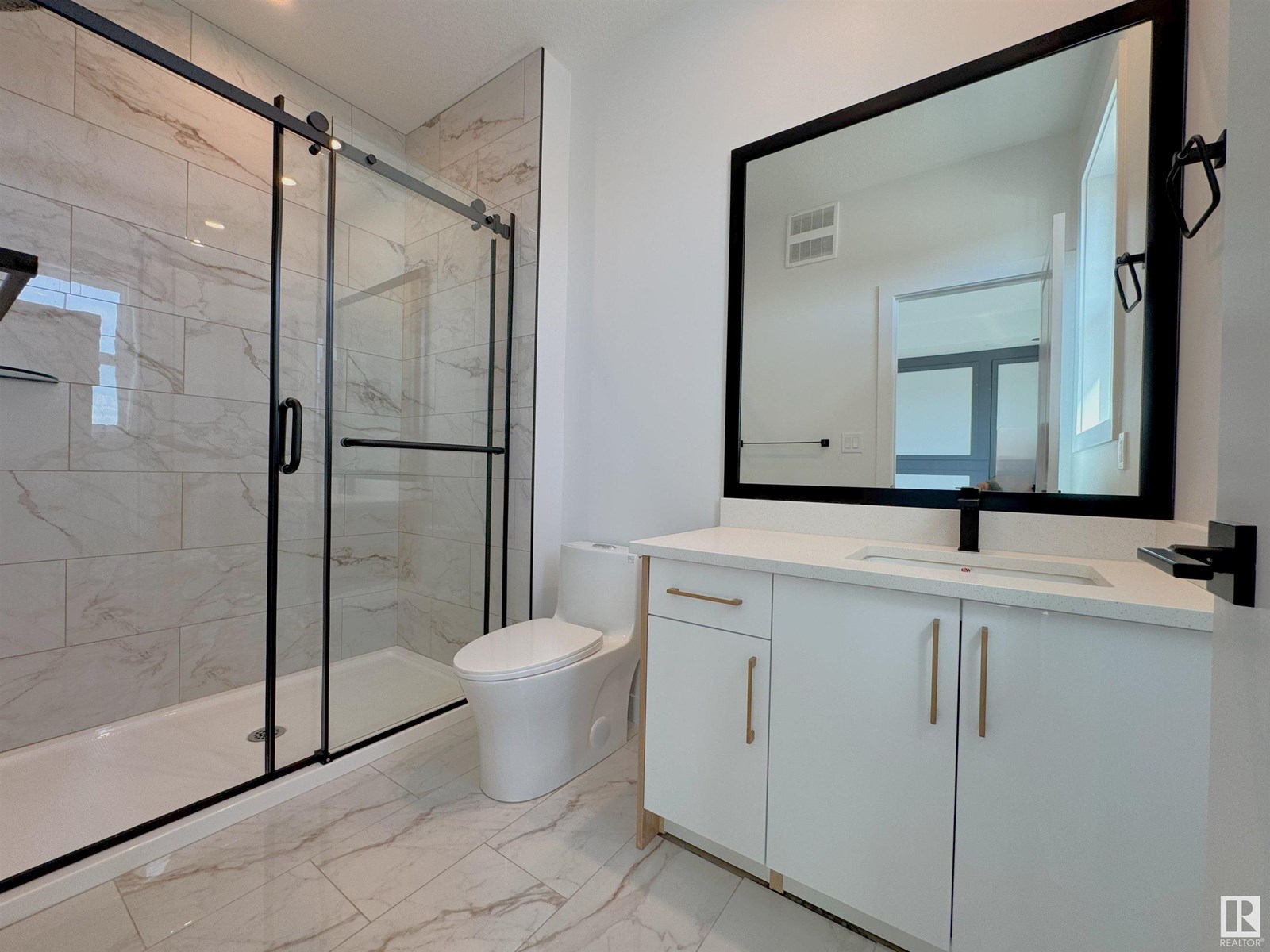 Photo 31 of 741 Mattson Dr Sw, Edmonton AB