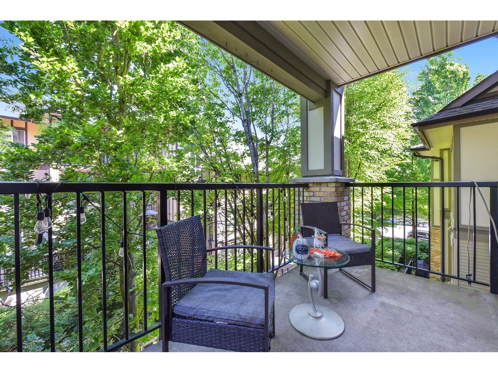 Photo 10 of 304 8717 160 Street, Surrey BC