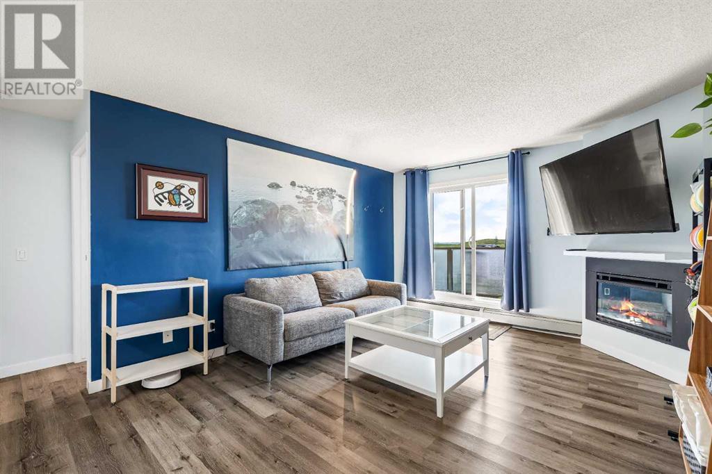 Single Family House for Sale in   Edenwold Heights NW Edgemont Calgary 