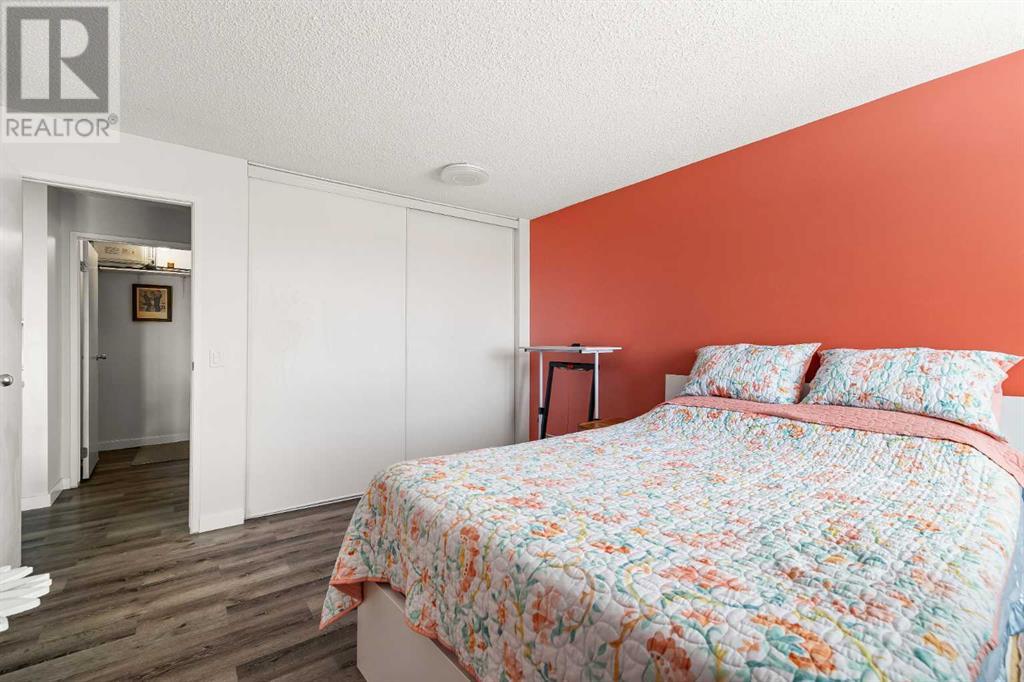 Single Family House for Sale in   Edenwold Heights NW Edgemont Calgary 