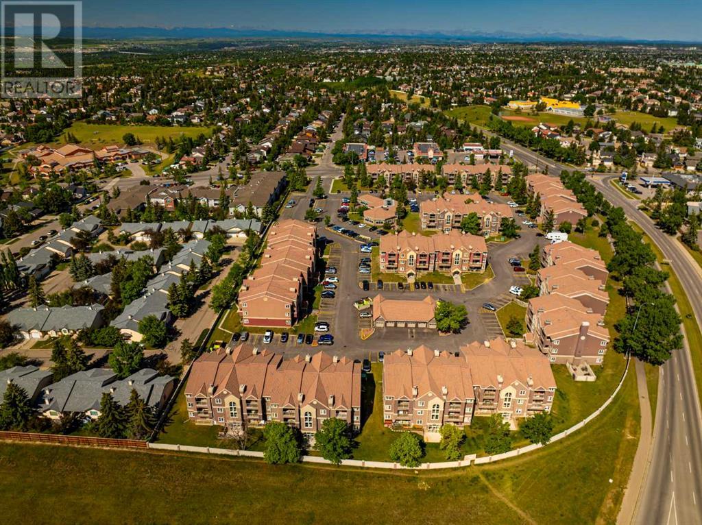 Single Family House for Sale in   Edenwold Heights NW Edgemont Calgary 
