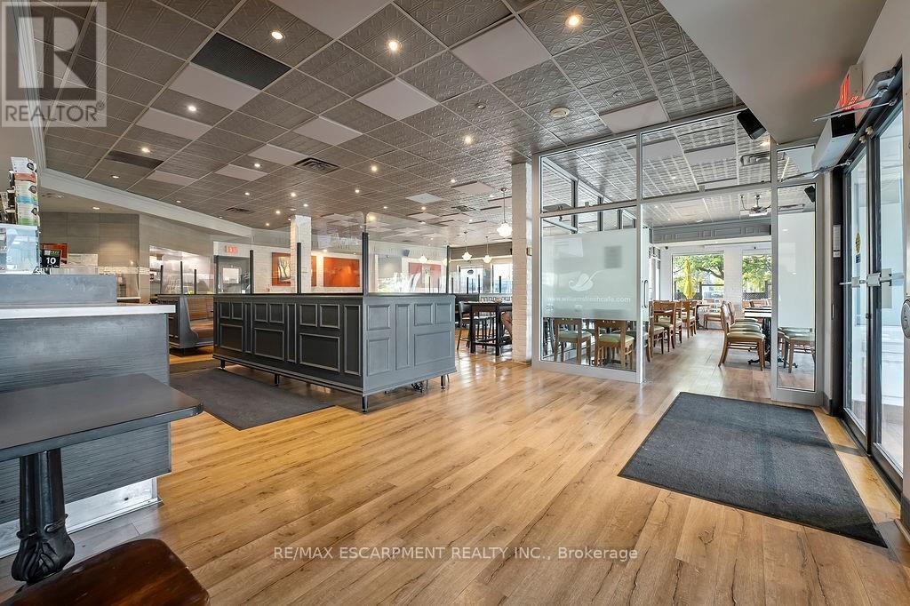 Photo 15 of 501 Bryne Drive, Barrie ON