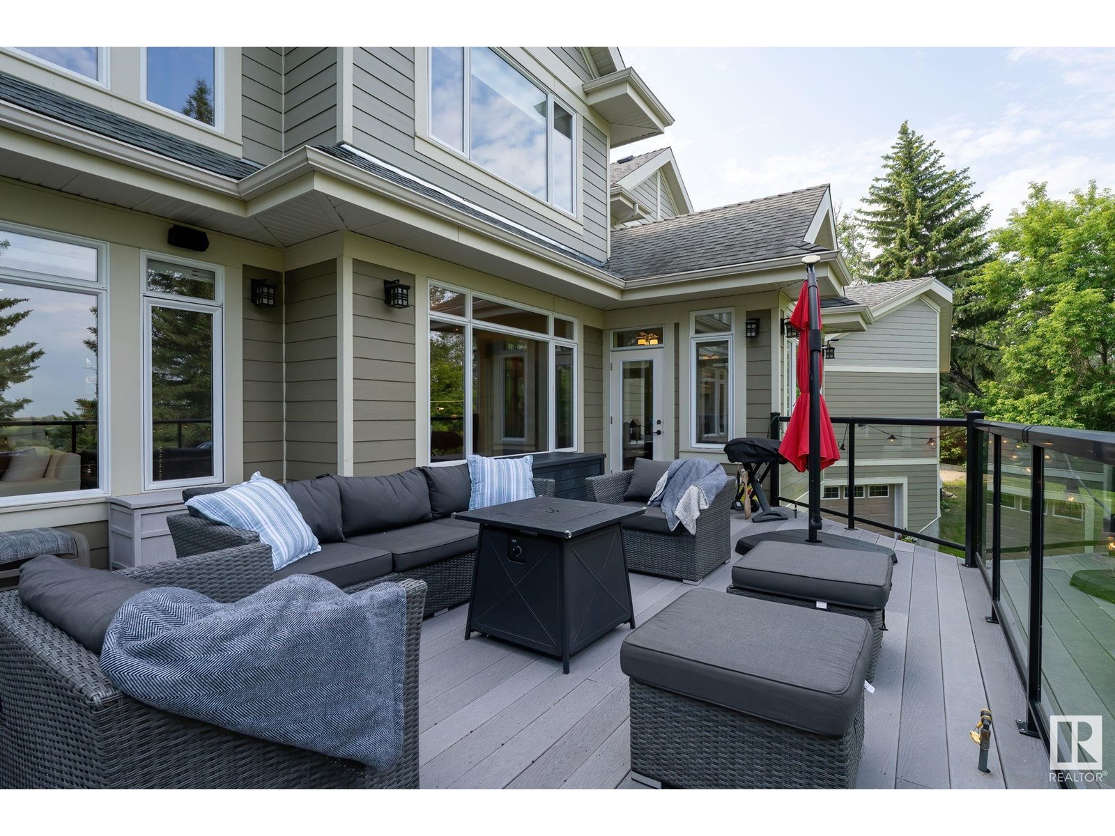 Photo 10 of 112 Windermere Dr Nw, Edmonton AB