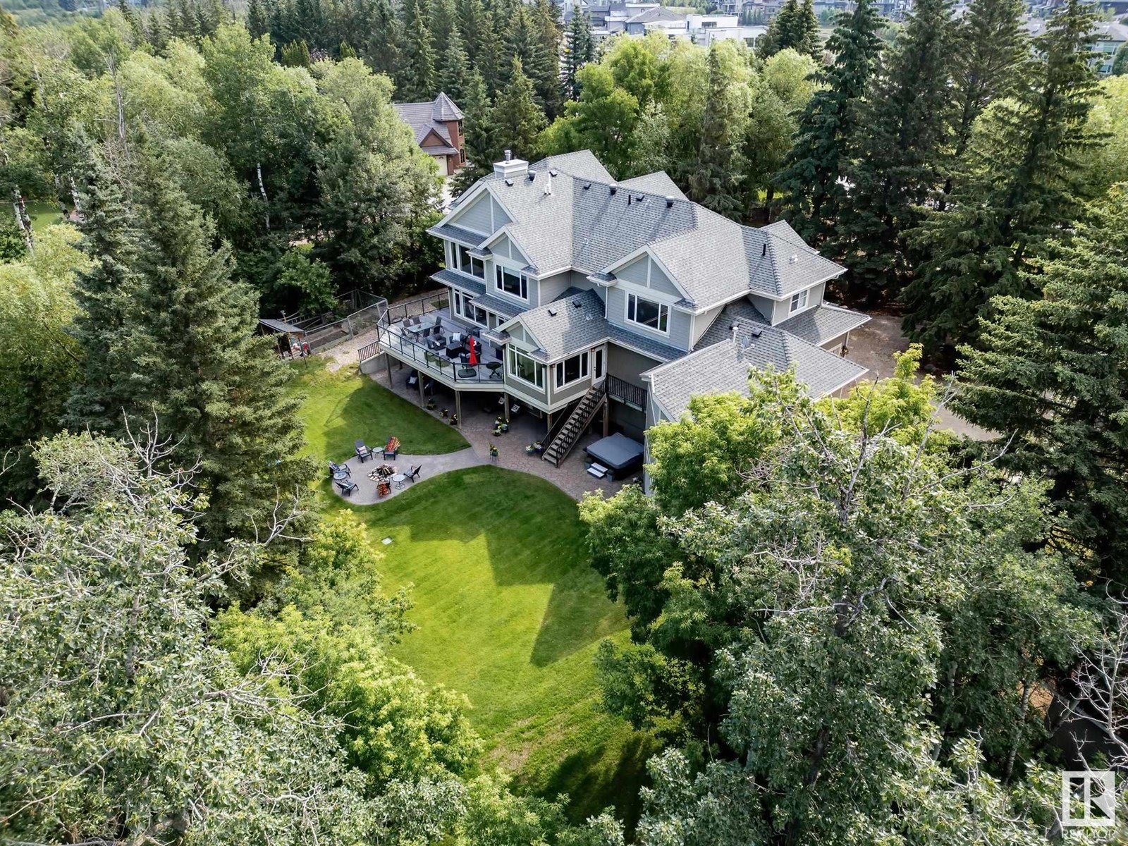 Photo 15 of 112 Windermere Dr Nw, Edmonton AB