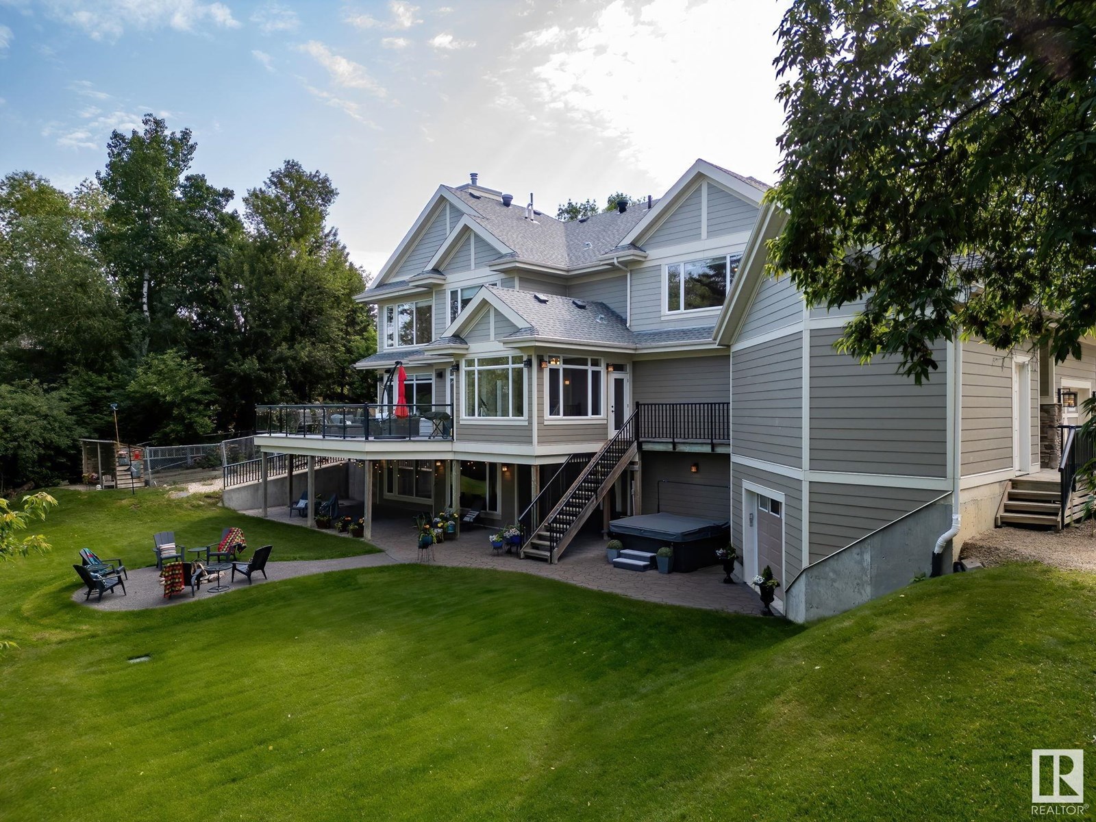 Photo 17 of 112 Windermere Dr Nw, Edmonton AB