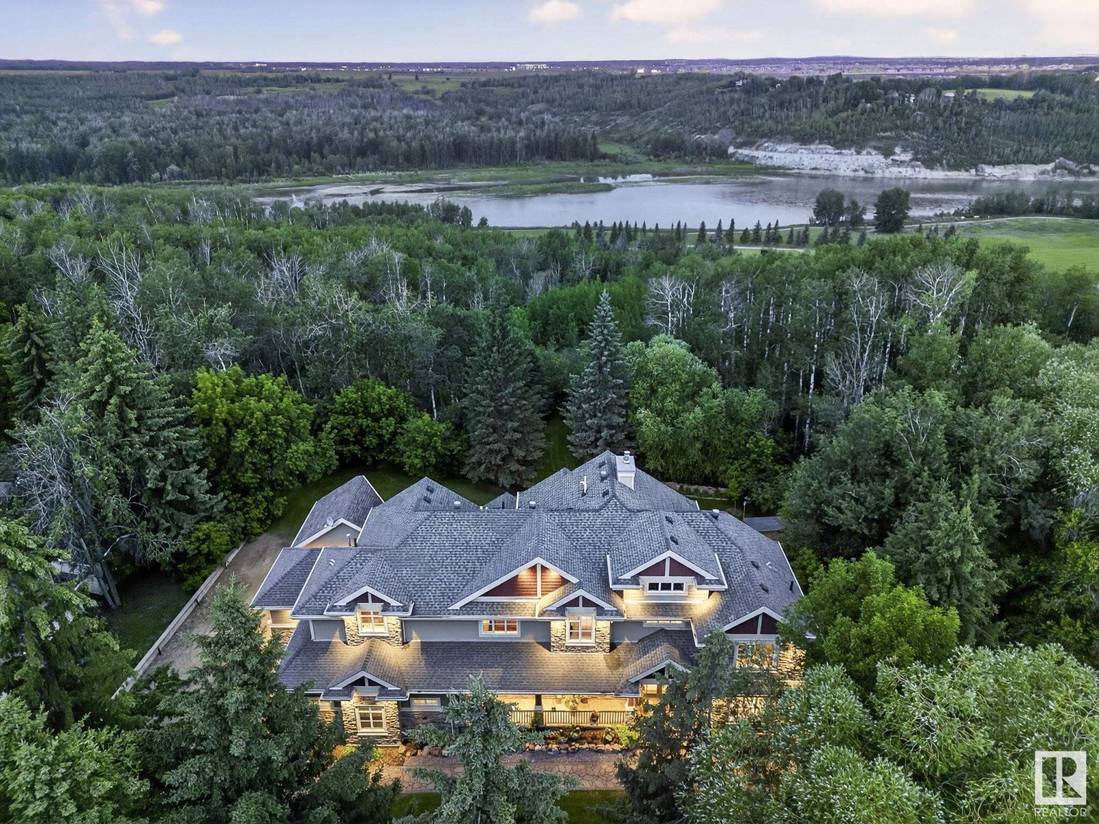 Photo 29 of 112 Windermere Dr Nw, Edmonton AB