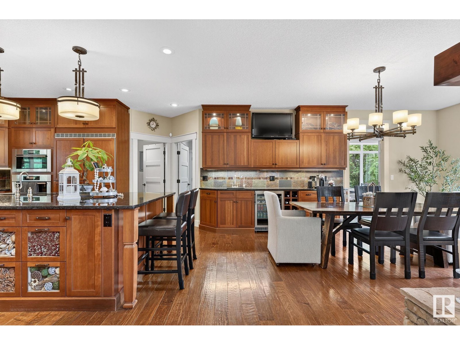 Photo 36 of 112 Windermere Dr Nw, Edmonton AB
