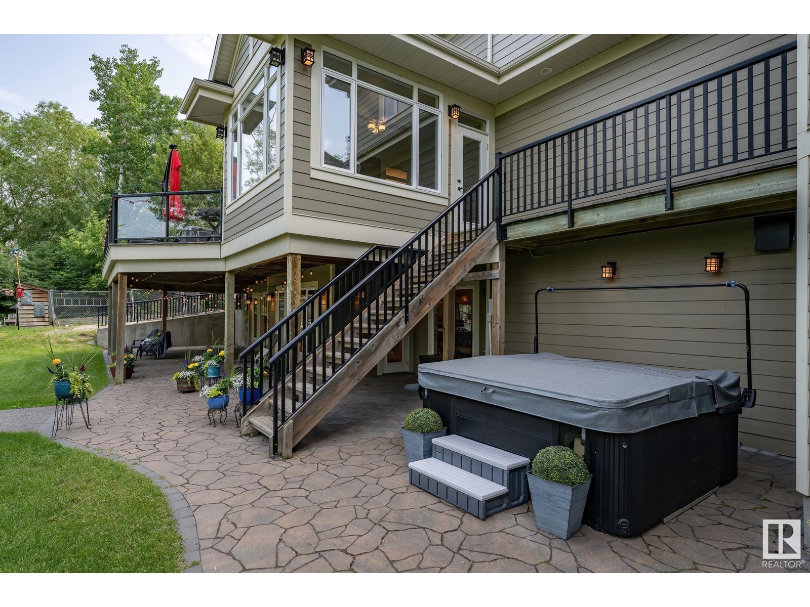 Photo 7 of 112 Windermere Dr Nw, Edmonton AB