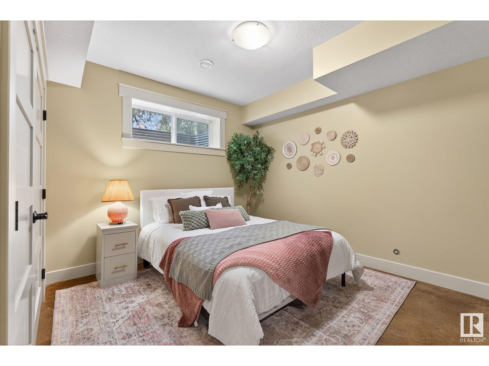 Photo 68 of 112 Windermere Dr Nw, Edmonton AB