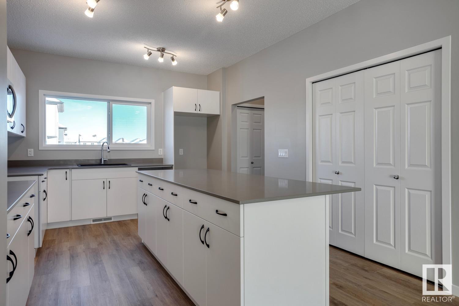 Photo 11 of 17310 6 A St Ne, Edmonton AB