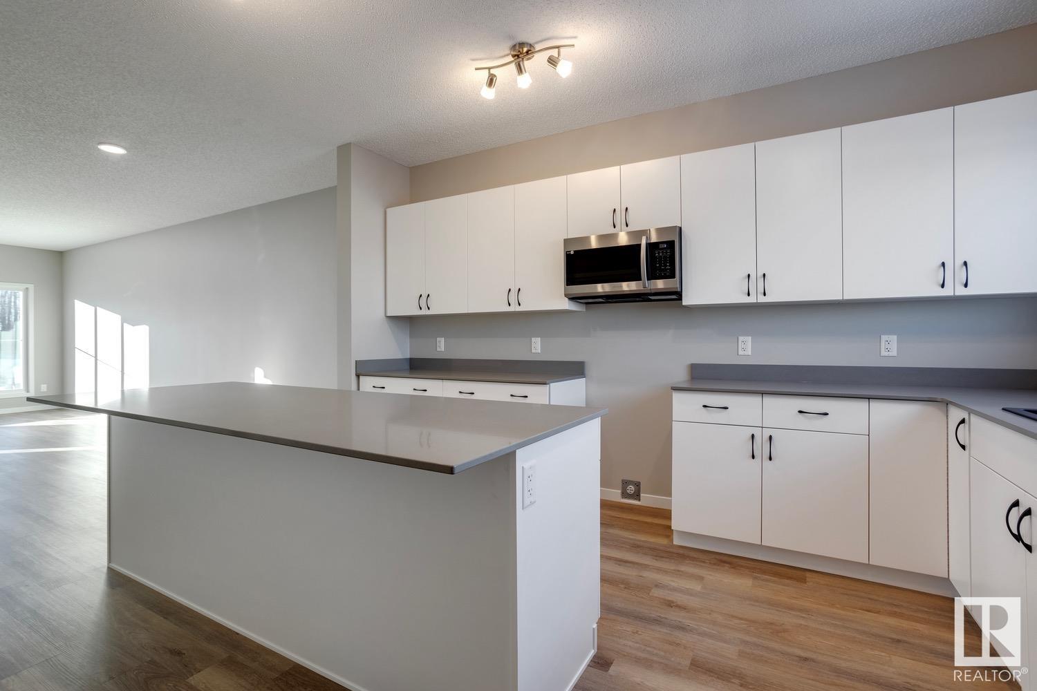 Photo 14 of 17310 6 A St Ne, Edmonton AB