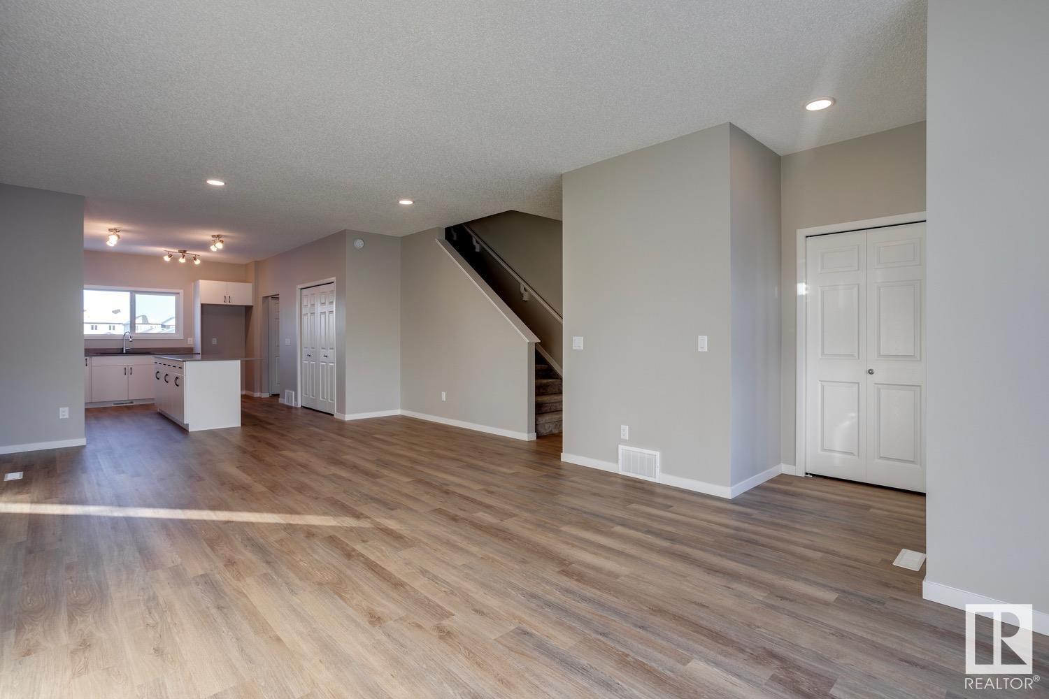 Photo 4 of 17310 6 A St Ne, Edmonton AB