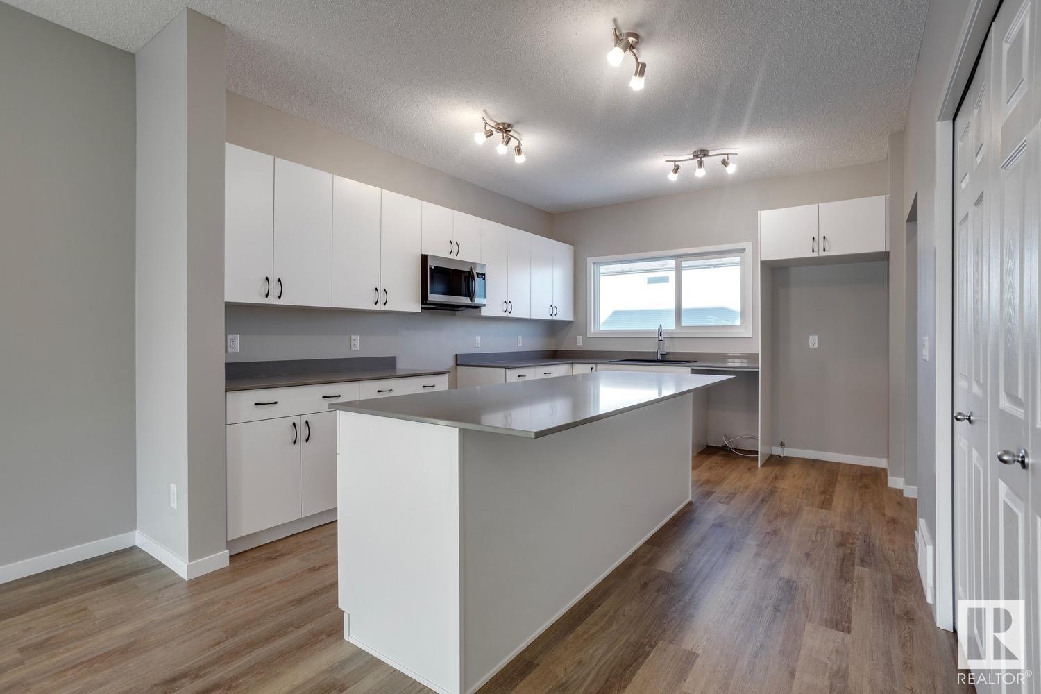 Photo 9 of 17310 6 A St Ne, Edmonton AB