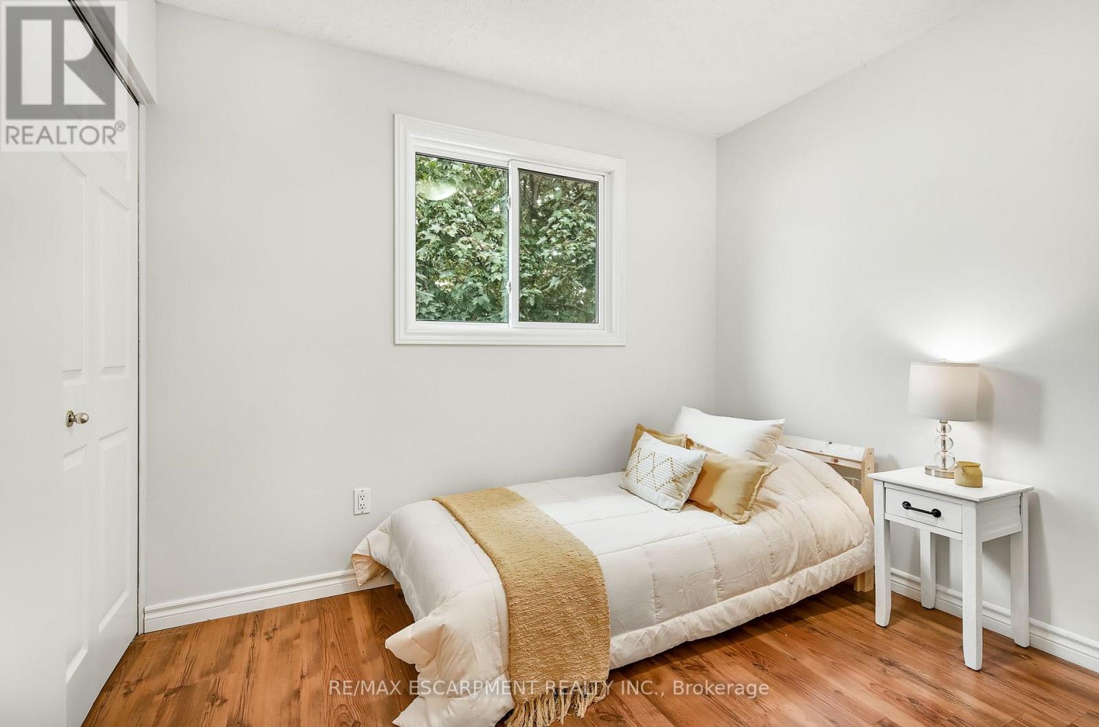 Photo 14 of 14 Ashridge Place, Hamilton ON