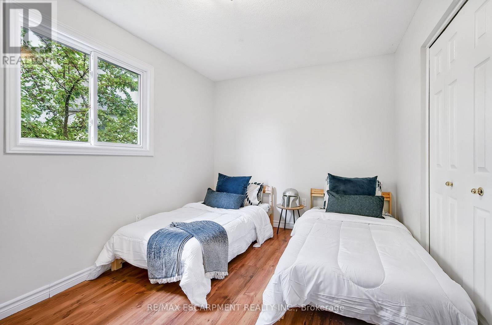 Photo 13 of 14 Ashridge Place, Hamilton ON